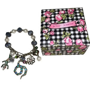 BETSEY JOHNSON Vintage Snake & Baubles Multiple Charm Stretch Bracelet NEW NWT